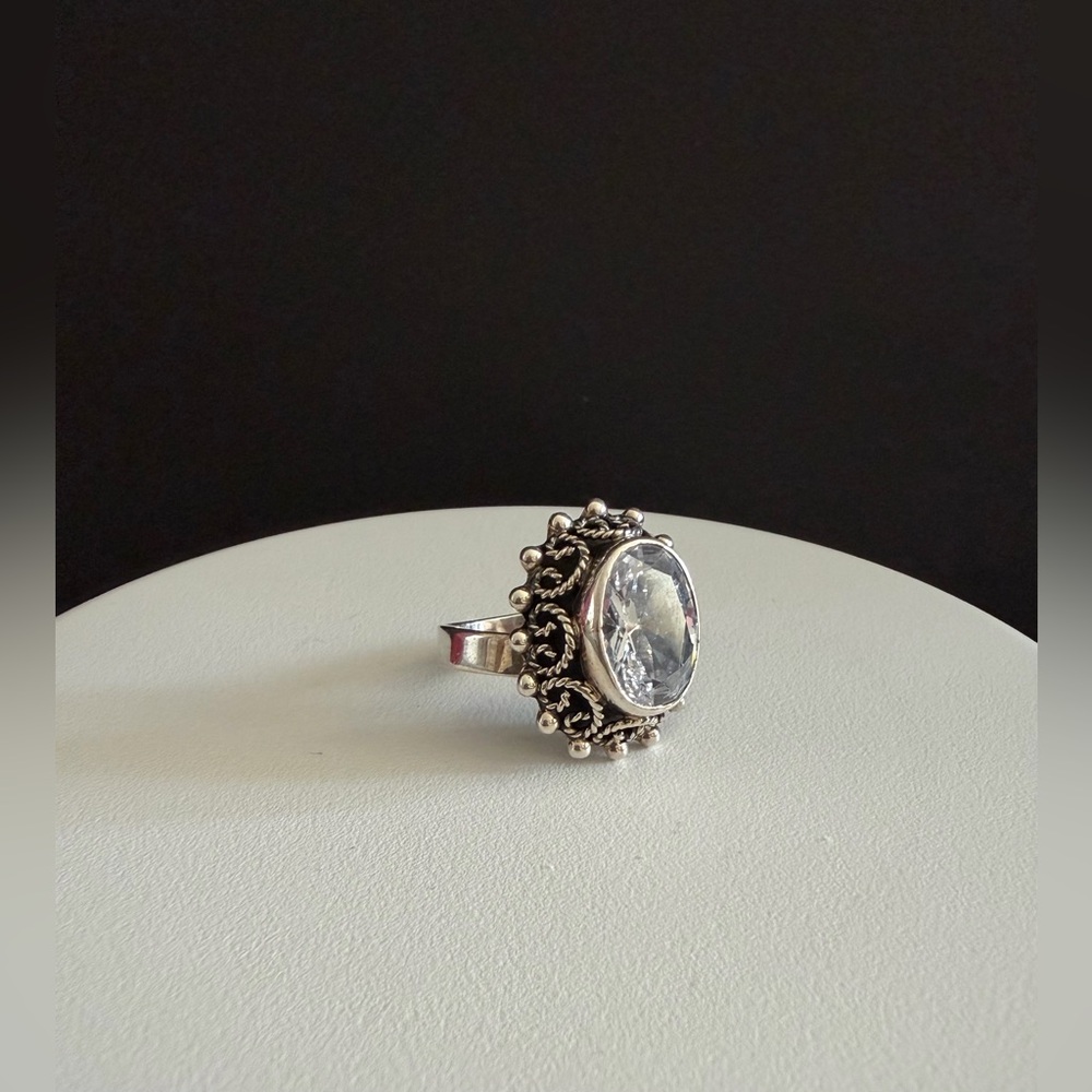 Sterling Silver 925 oval Circonia ring adjustable 6 to 9